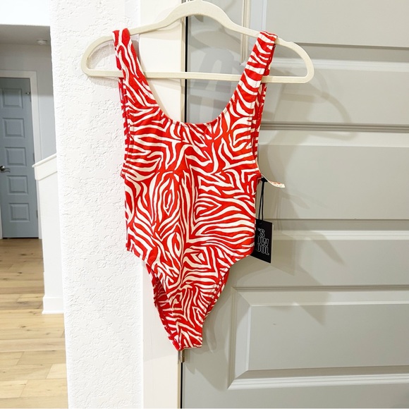 NWT Free People It’s Now Cool The Showtime One Piece Swimsuit Revolve Fuego - Picture 4 of 6